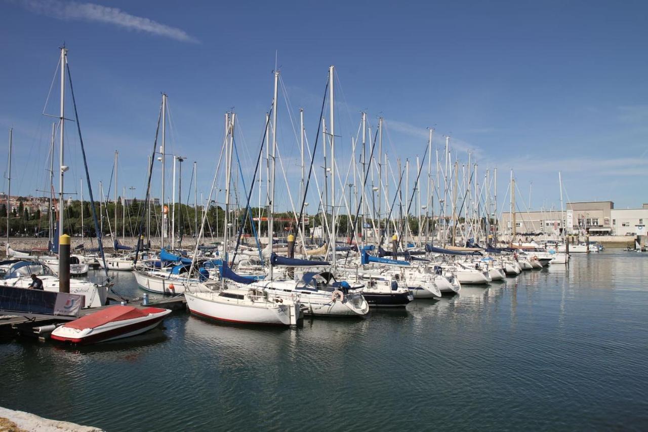 Stay In A Boat - Lisboa ภายนอก รูปภาพ