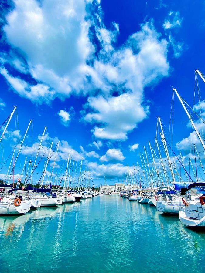Stay In A Boat - Lisboa ภายนอก รูปภาพ