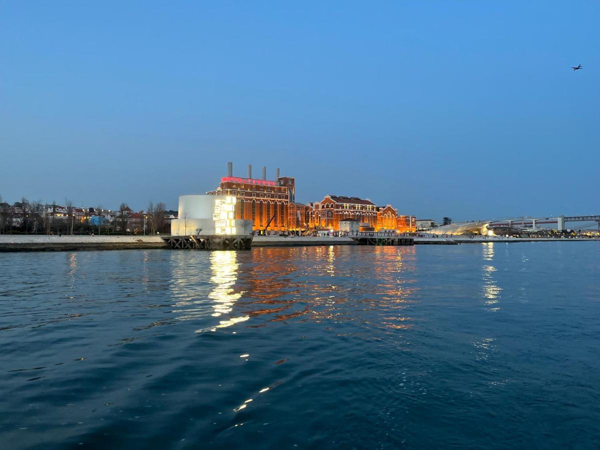 Stay In A Boat - Lisboa ภายนอก รูปภาพ